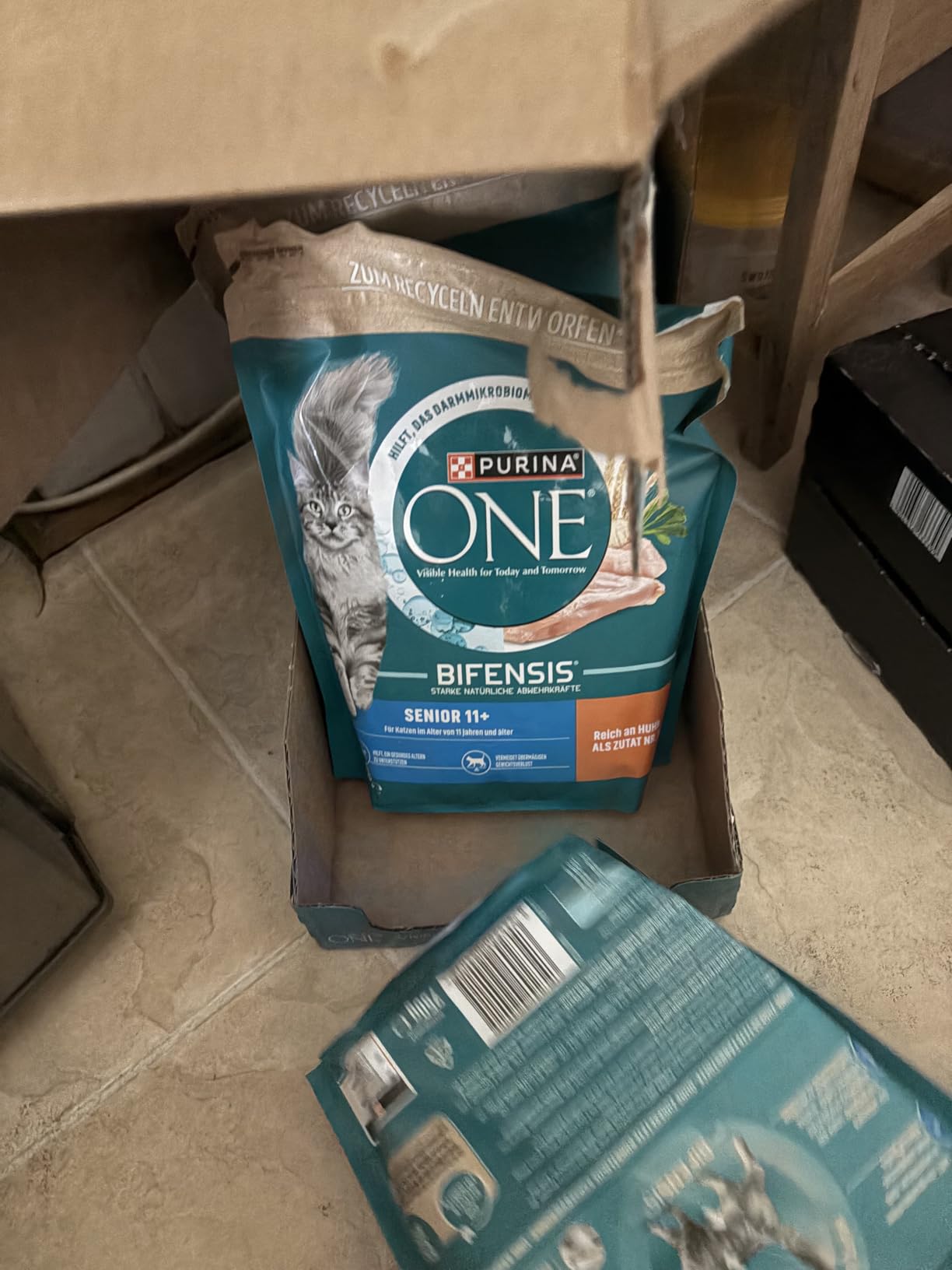 Purina One Bifensis Coat & Hairball Katzenfutter Huhn 8,4 kg