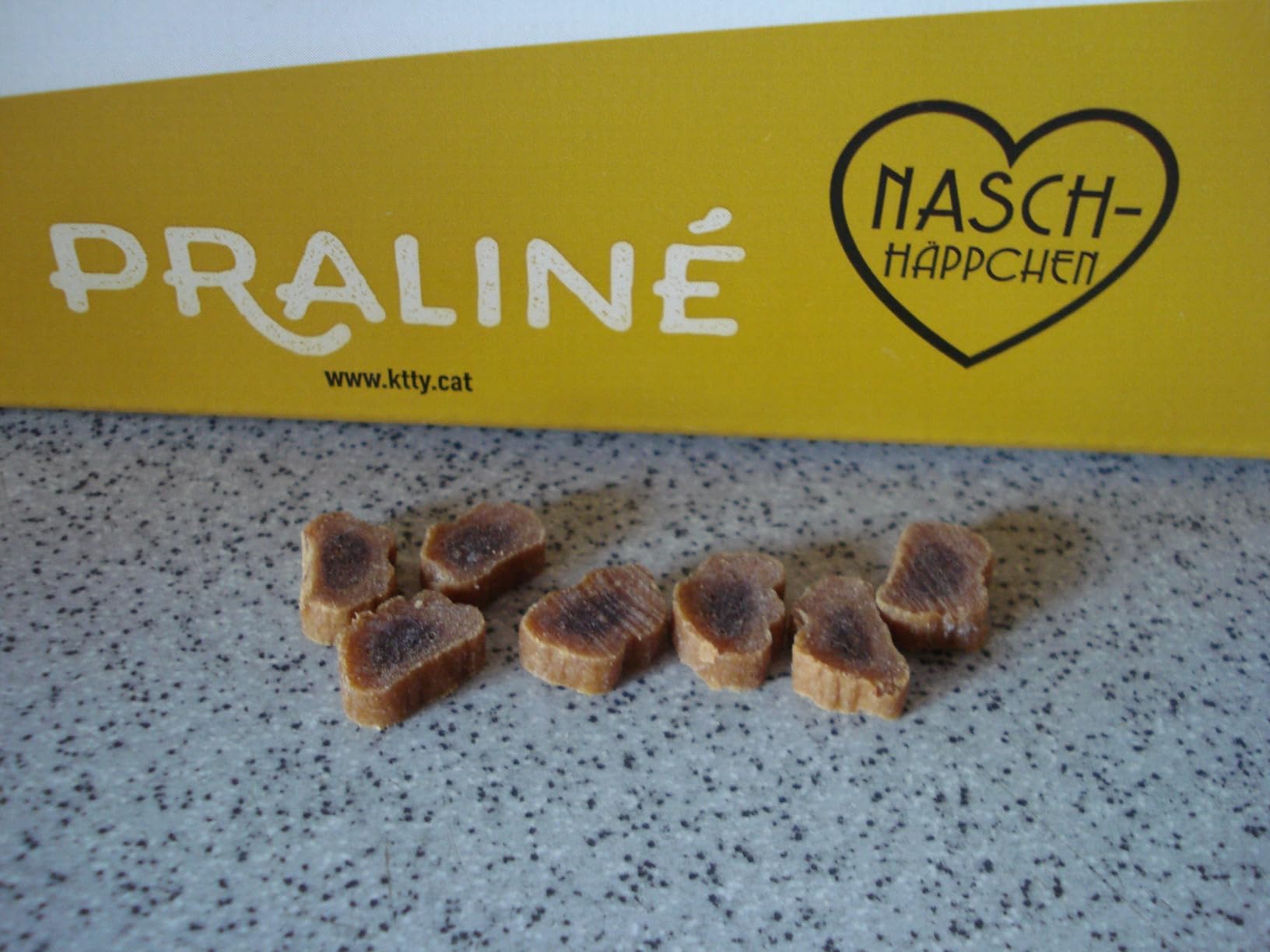 KITTY Cat Snacks Praliné Huhn & Leber 10x50g