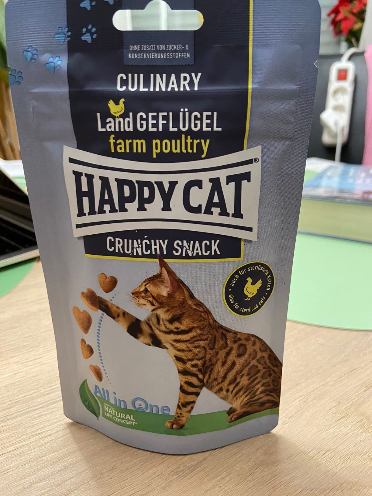 Happy Cat Culinary Crunchy Snack Land-Geflügel Leckerli 70 g Huhn