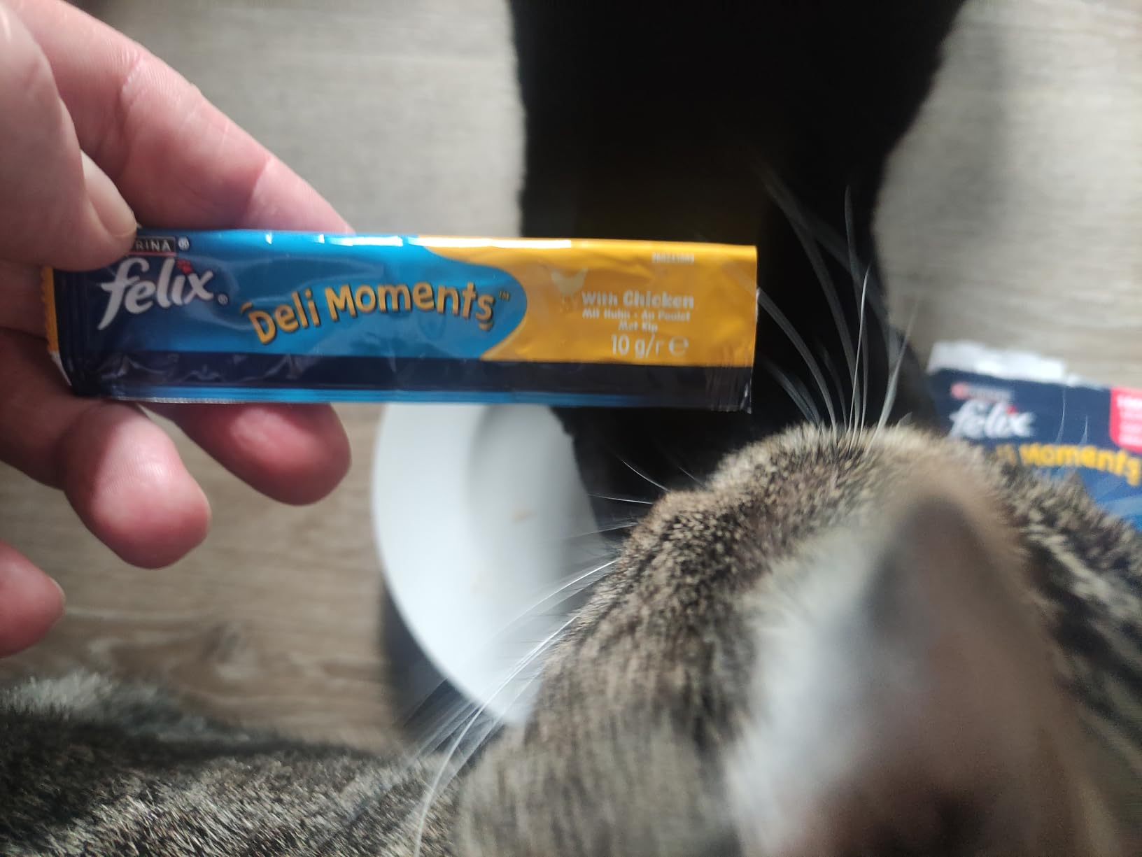 FELIX Deli Moments Cremiger Katzensnack Huhn 44er Pack 10g kalorienarm