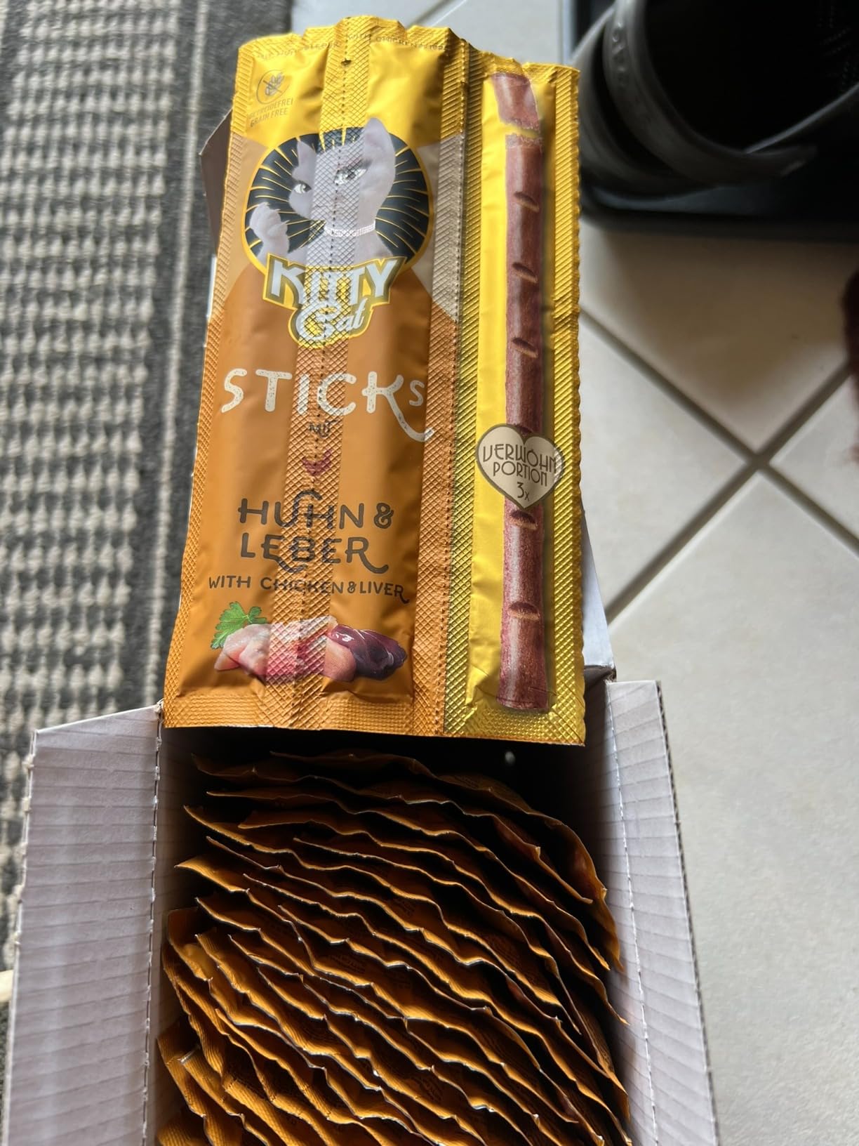 KITTY Cat Sticks Huhn & Leber Leckerlis 24x15 g zuckerfrei