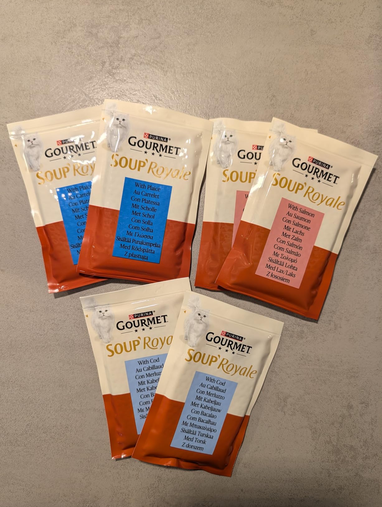 Gourmet Perle Soup Royale Katzensuppe Lachs 24x45g