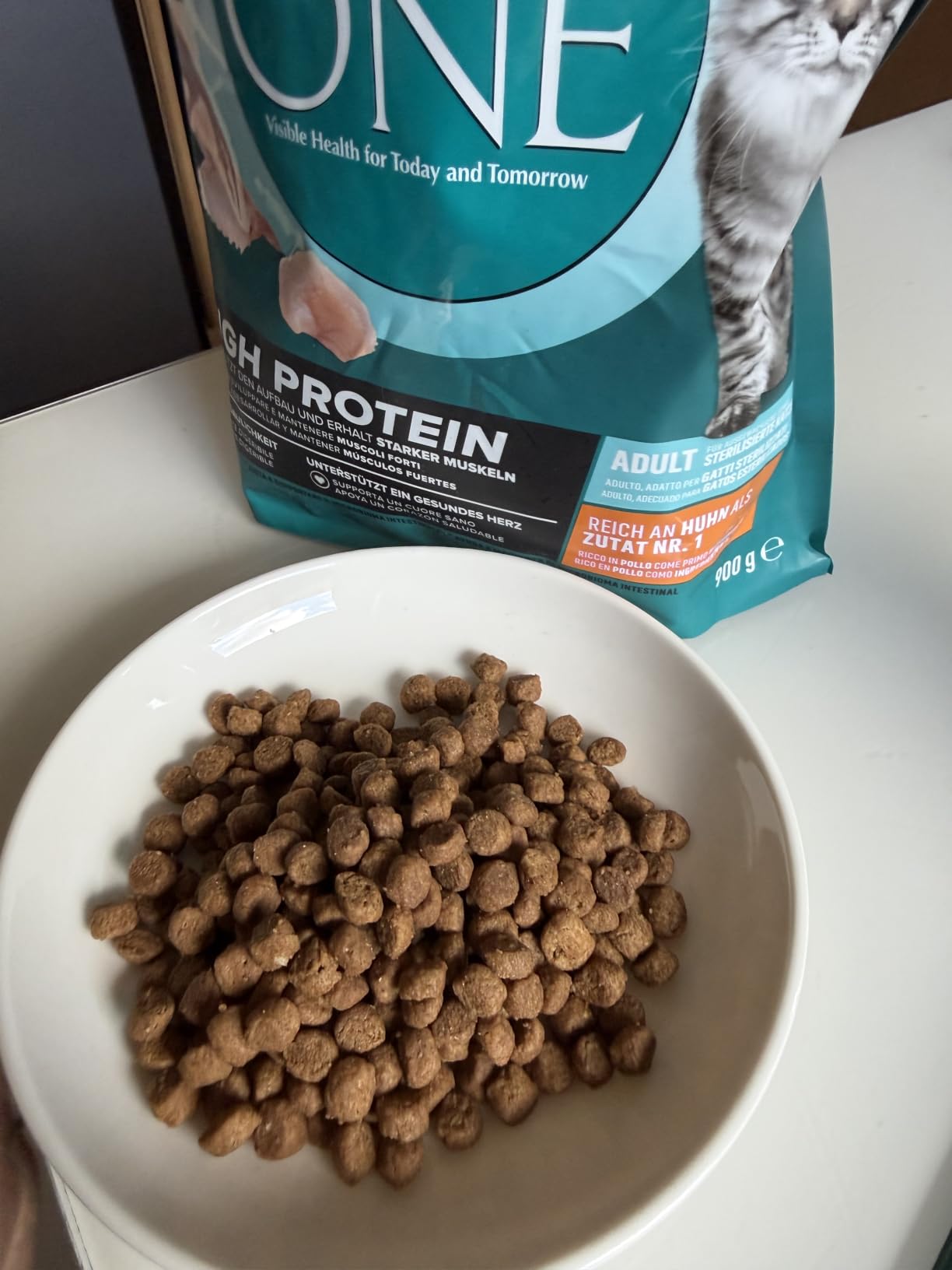 PURINA ONE High Protein Lachs Trockenfutter 6x900 g