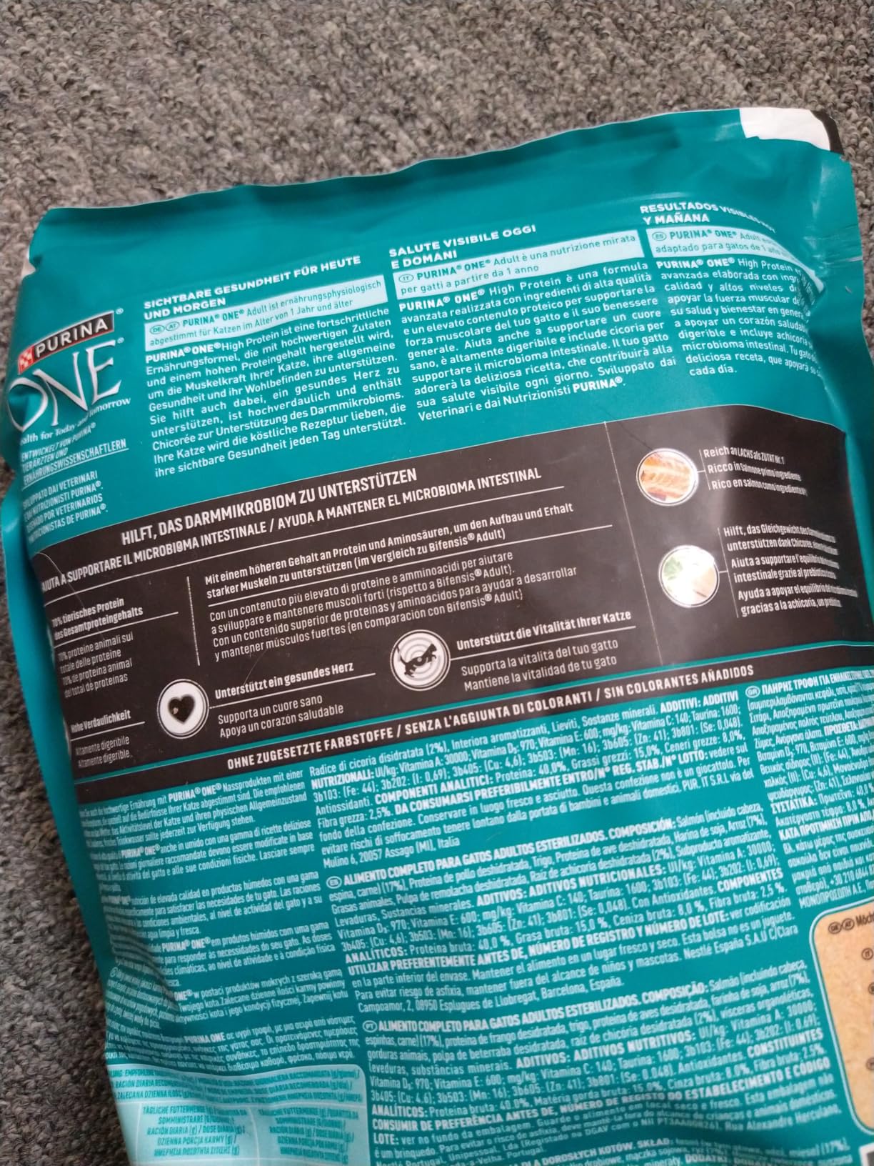 PURINA ONE High Protein Lachs Trockenfutter 6x900 g