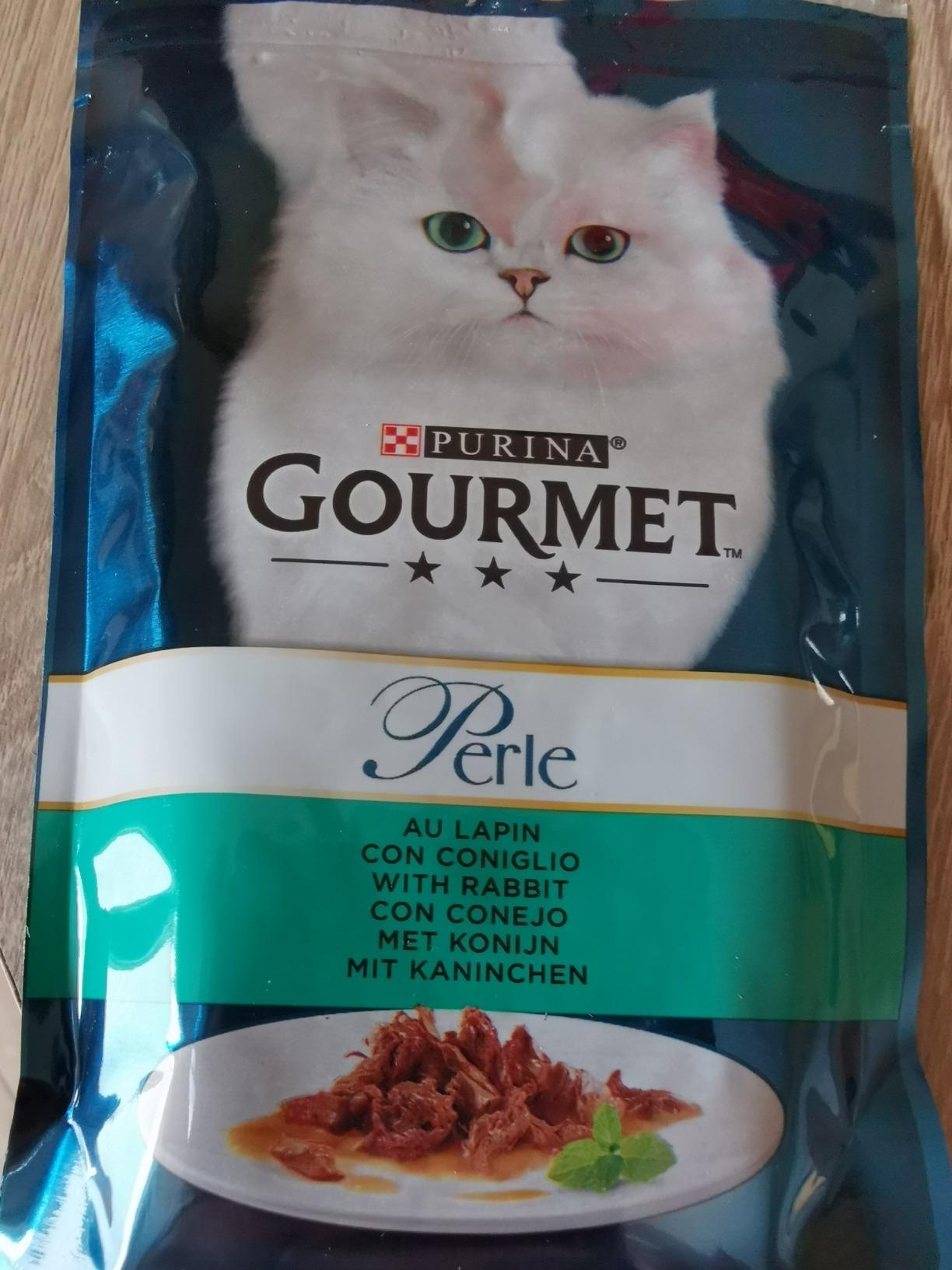 GOURMET Perle Erlesene Streifen Nassfutter Lachs 48x85g Sauce