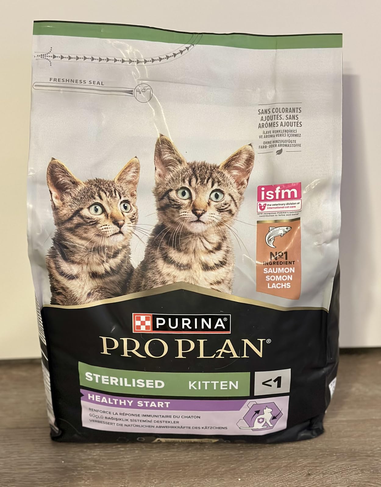 PRO PLAN Sterilised Kitten Trockenfutter Lachs 4x3kg Kolostrum